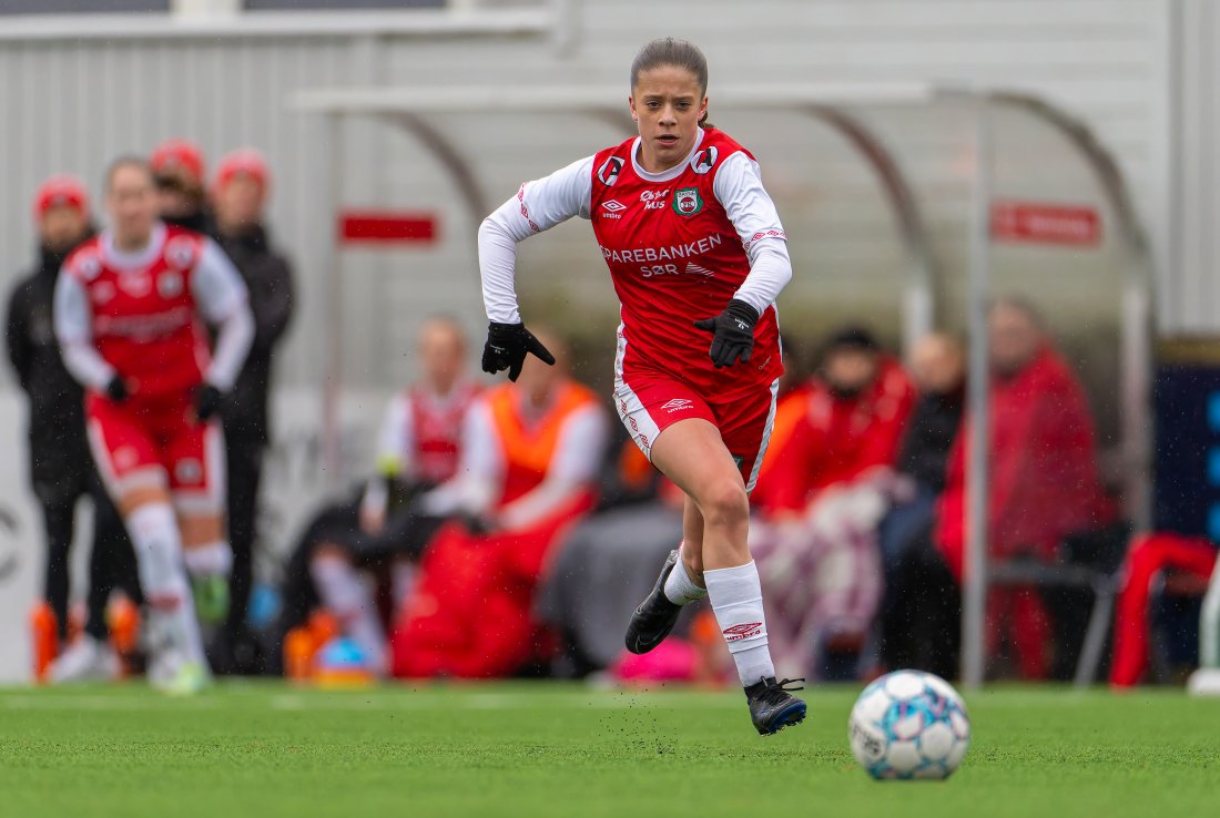 Sandra Pallesen-Nygård herjet med forsvaret i 2. divisjon denne sesongen og ble Bryne toppscorer med 14 mål. Foto: Vegard Hanssen